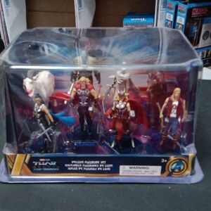 Thor: Love And Thunder Set. New